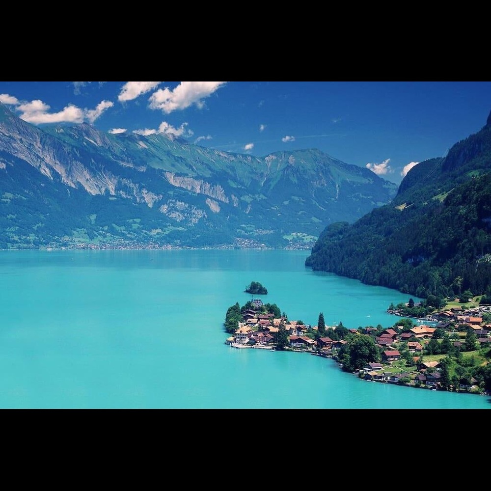 Meet your Posher, Ester